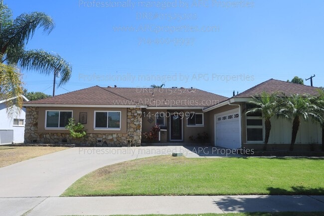 Photo - 2240 E Romneya Dr House