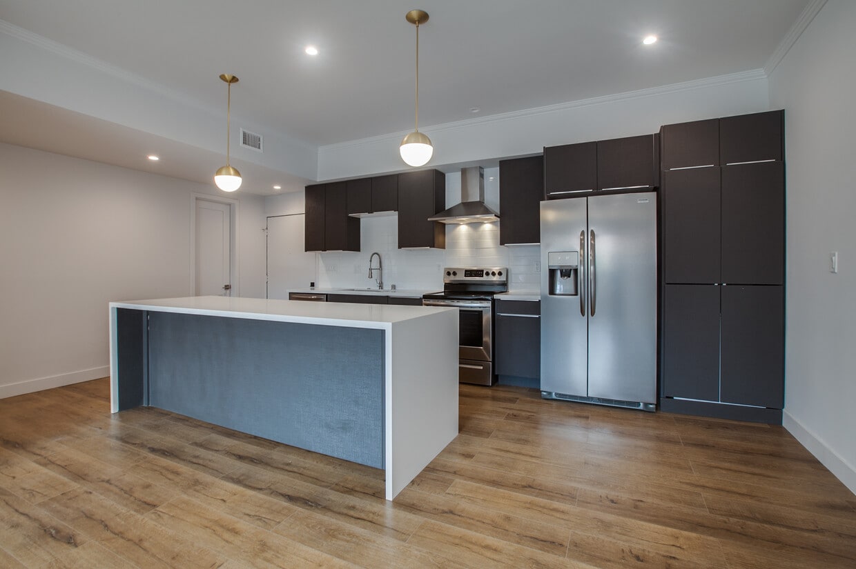 Floor Plan - 1 Bed / 1.5 Bath