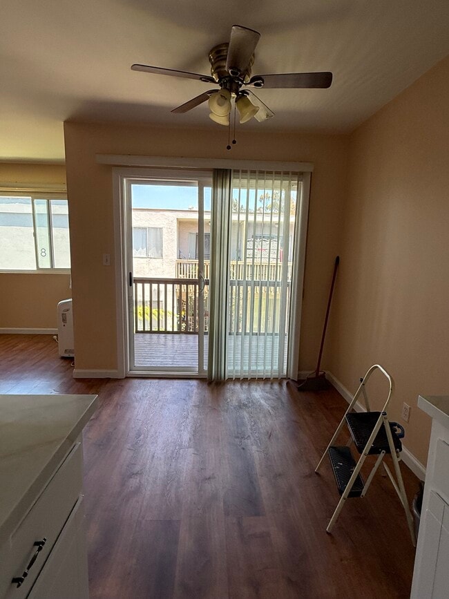 Photo - 285 Moss St Unit 75
