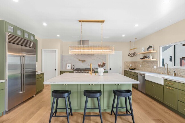 Photo - Eastside Gem - Fully Remodeled Modern Contemporary on Coveted Horseshoe Street