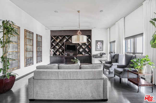 Photo - 1645 Vine St Unit 1007