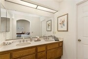 Photo - 1505 W Nottingham Ln
