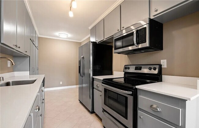 Photo - 277 Pleasant St Unit 207