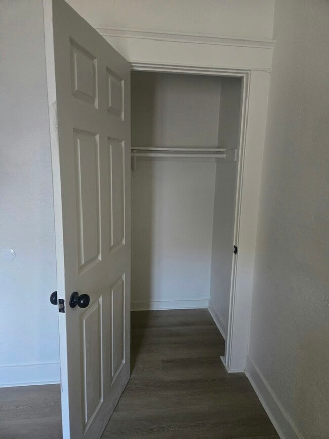 Photo - 1545 W 30th St