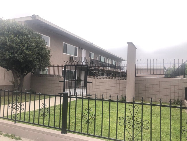 Photo - 5461 Kingsley St Apartments Unit F