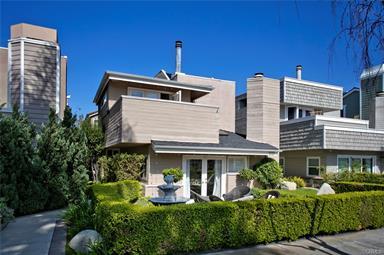 Building Photo - 507 1/2 Narcissus Ave Unit Narcissus Rental