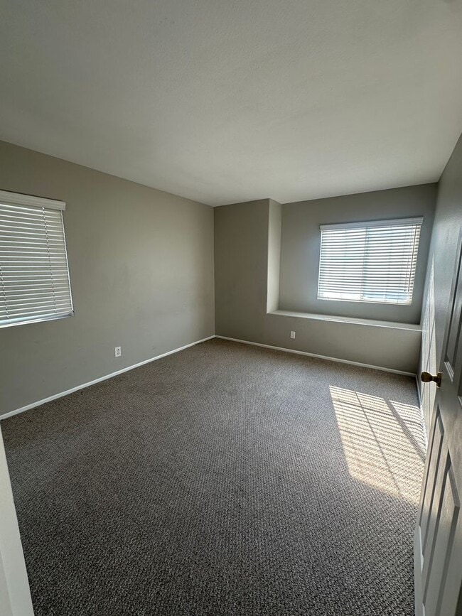 Photo - Beautiful 3bedroom 3bath w/ a Pool