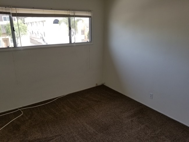 BR 1 - 1306 Manhattan Beach Blvd Unit 1306MANHATTANBCHBLVD