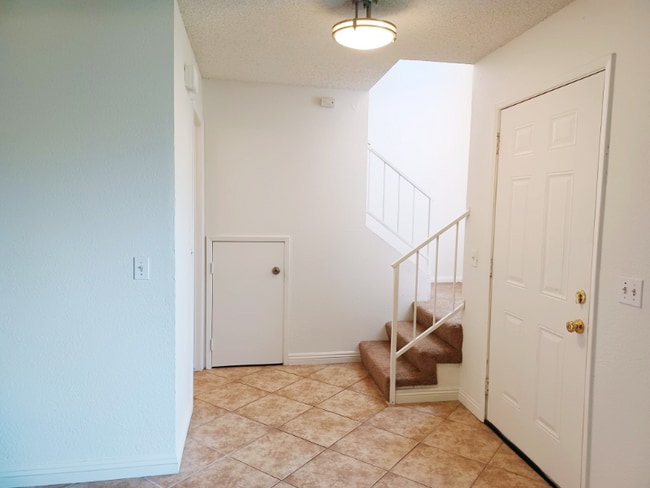 Photo - 127 Tiger Ln Townhome