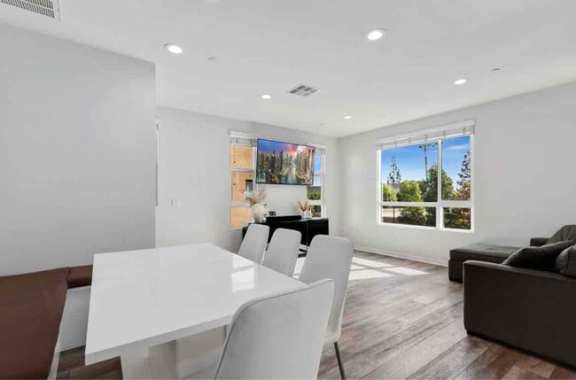Photo - 2884 N Glassell St