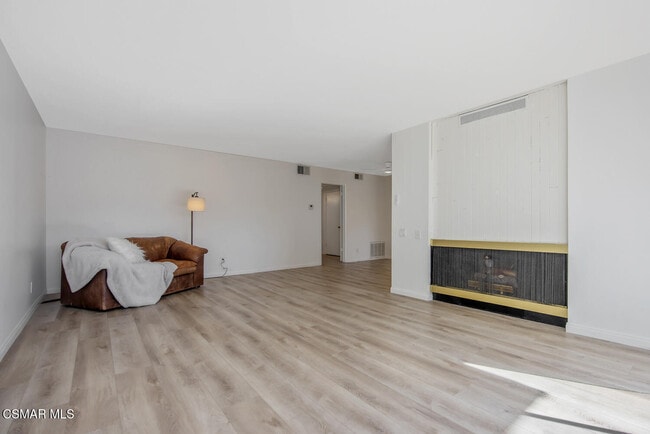 Photo - 31555 Lindero Canyon Rd