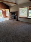 Photo - 861 Hutchison St