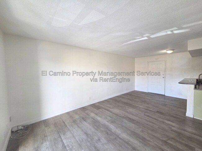 Photo - 327 Chestnut Ave Unit 201