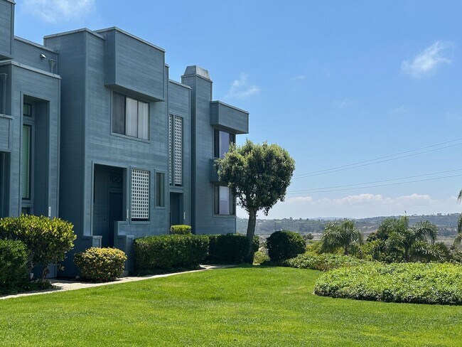 FOR RENT: 2Bd/2.5Ba Upgraded Townhome In T... - FOR RENT: 2Bd/2.5Ba Upgraded Townhome In T...