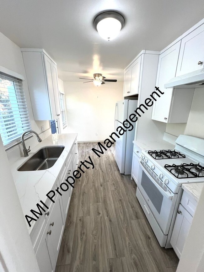 Building Photo - Move in Special!! $500 off 1st Month's Rent!! Unit 8 Rental