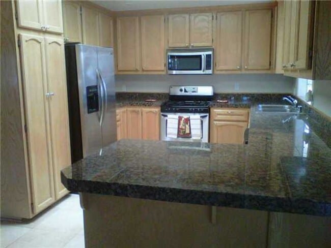 Photo - 3 bed 2 bath with 3 car garage