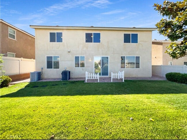 Building Photo - 16738 Desert Willow St Rental