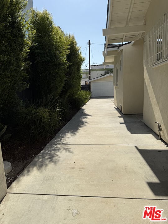 Photo - 153 S Gramercy Pl