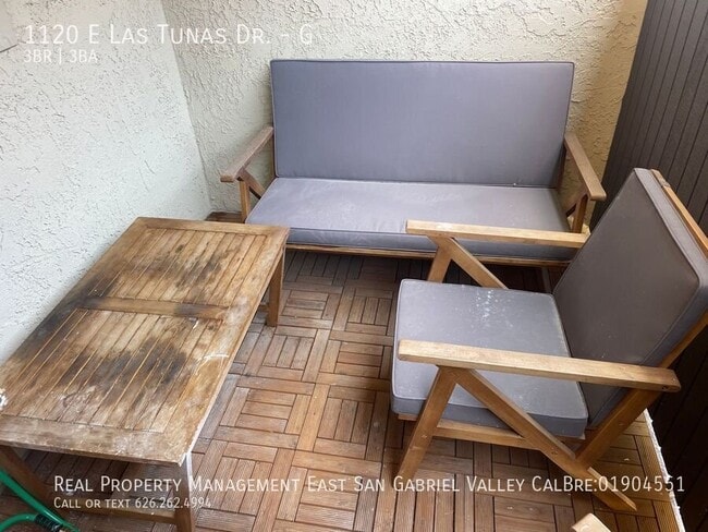 Photo - 1120 E Las Tunas Dr