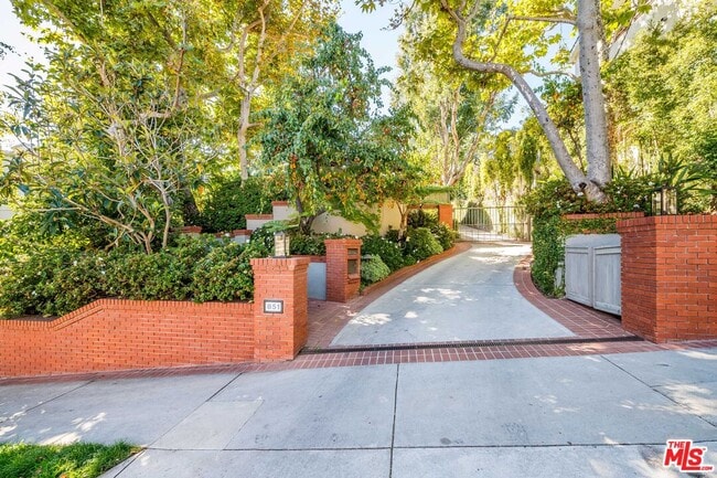 Photo - 851 Glenmont Ave