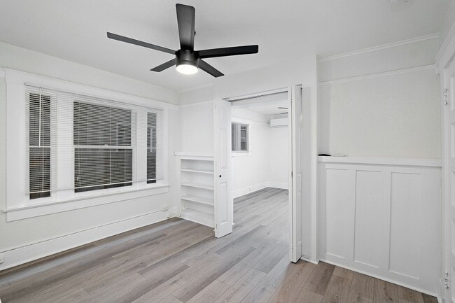 Photo - 4554 North Ave Unit 4554 #1
