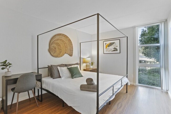 Photo - 3050 Rue D’Orleans Unit 203