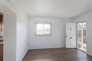 Photo - *OPEN HOUSE: 8/24 12-1PM* 1 BR Cottage in ... Unit 4915