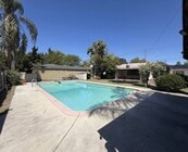 Photo - 13422 Oxnard St