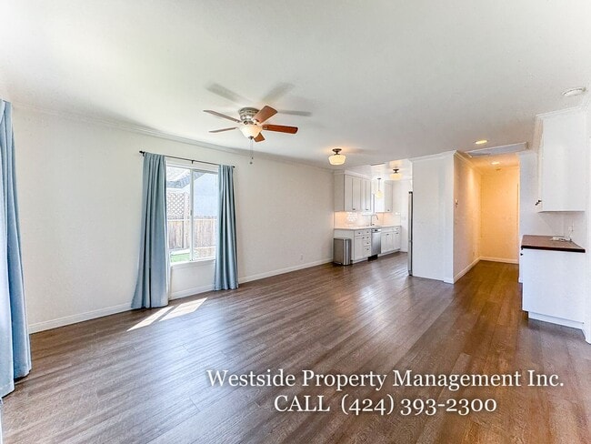 Photo - 3125 Stanford Ave