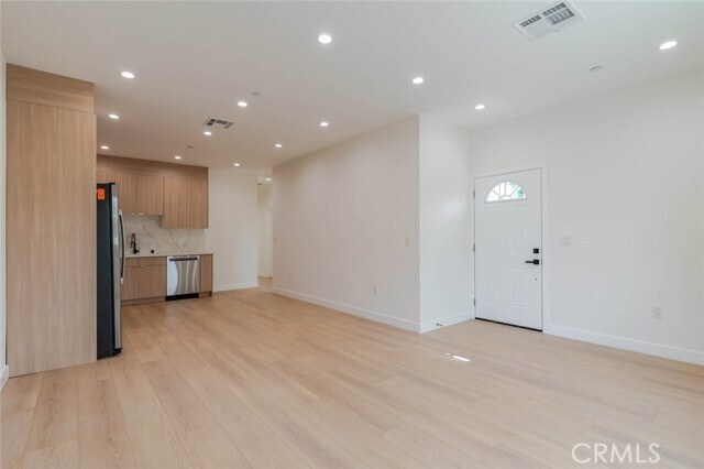 Photo - 6215 Sylvia Ave