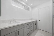 Photo - 18930 Cantara St