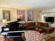 Nice open floor plan - 1134 Alta Loma Rd Condo Unit 106