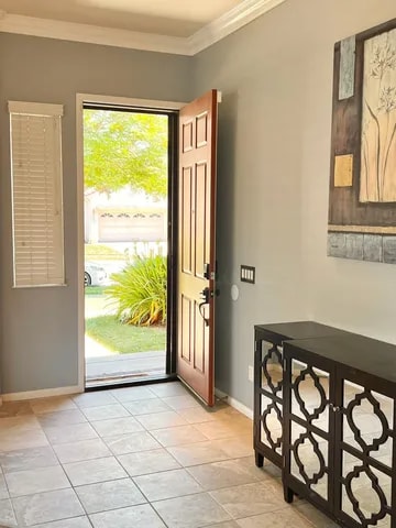 Photo - 1685 Rose Ave