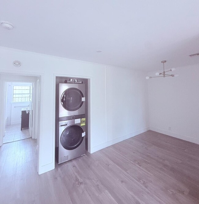 Photo - 10112 S 8th Ave