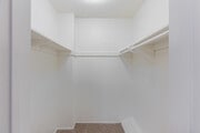 Studio, 1BA - 350SF - Walk-in Closet - The Theater Apartments