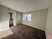 Photo - 661 Woodcrest Dr