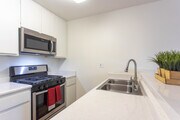 2BR, 2BA-900 SF - Windward Isle