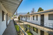 Mountain Views - 521-523 E. Live Oak Avenue