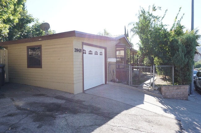 Photo - 3948 Pennsylvania Ave