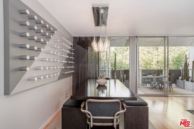 Photo - 850 Kings Rd Unit 306