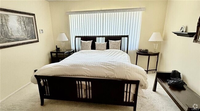 Building Photo - 22216 Del Valle St Rental