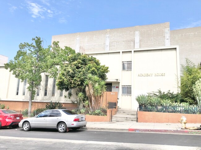 Photo - 933 Grattan St Apartment Unit 110