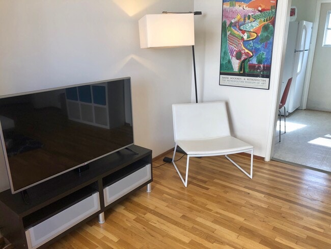 Photo - 2312 3rd St Unit A