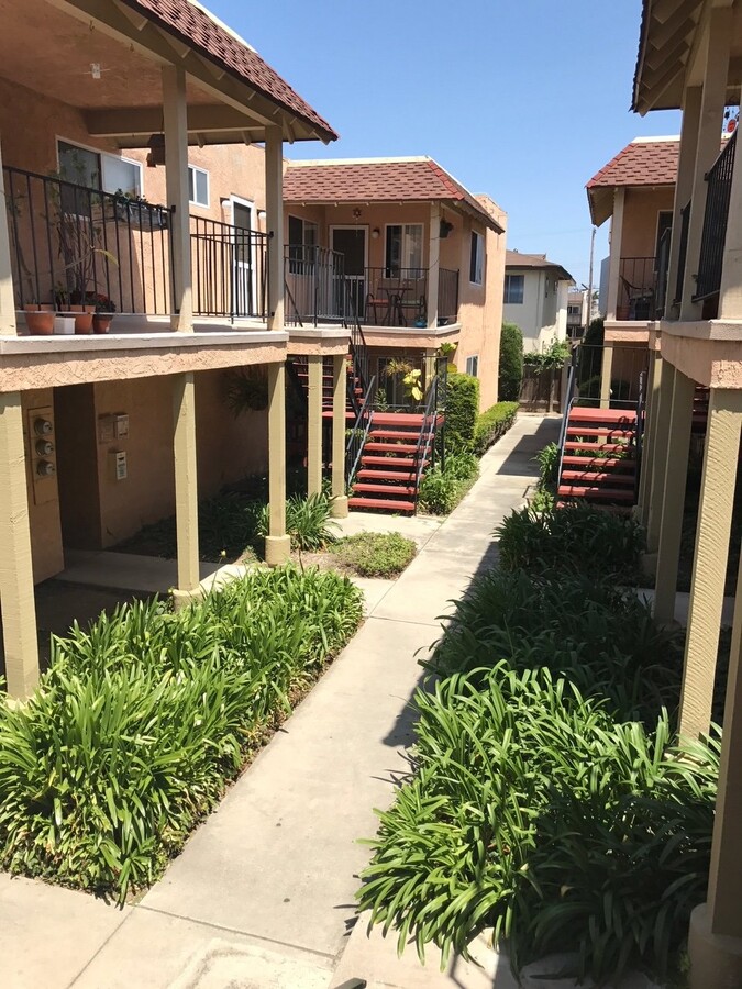 Photo - 16872 Lynn Lane Unit 72B