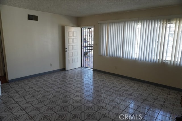 Photo - 3509 Marmion Way