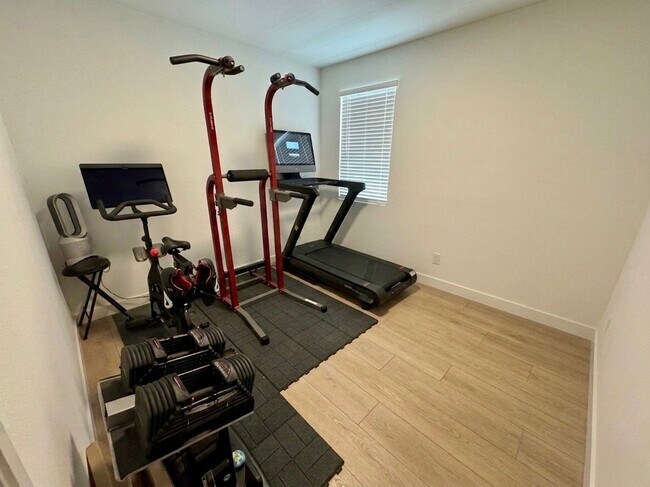 Photo - 1358 Blue Port Wy