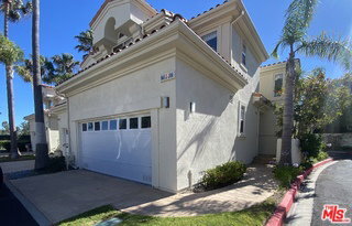 Building Photo - 6483 Zuma View Pl