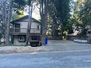 Photo - Fabulous mountain retreat freeway close! House