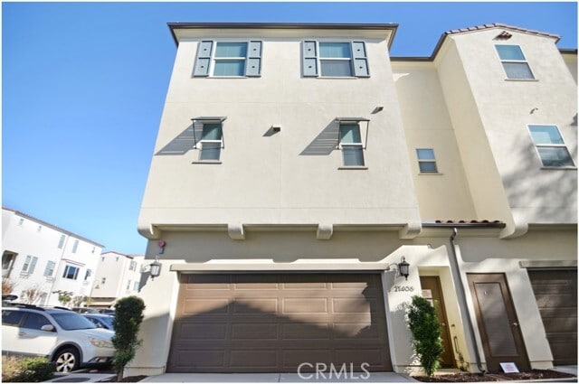 Building Photo - 21406 Dahlia Ct