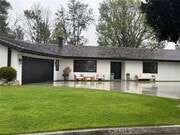 Photo - 1530 Robin Way